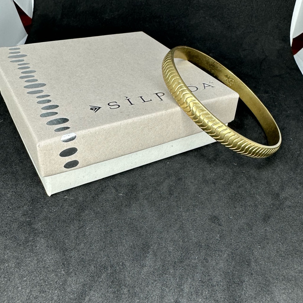 Silpada Grooved Bangle 26$